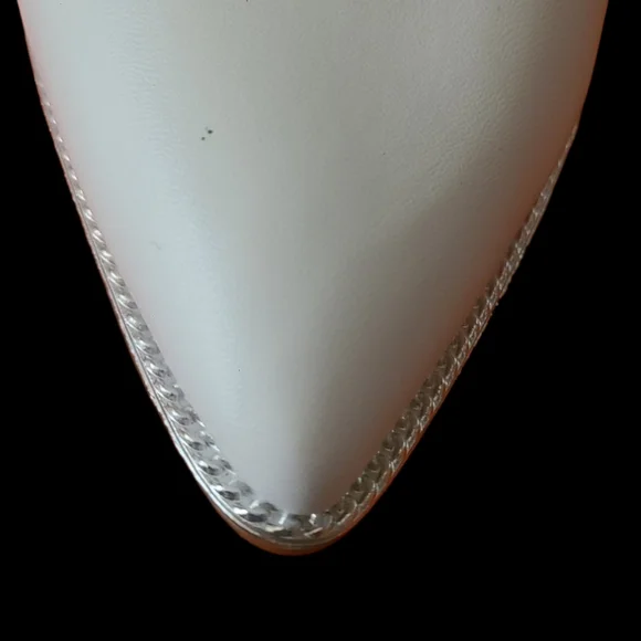 BCBGeneration Harlia White size 7 silver Deco chain Pump - Picture 3 of 7